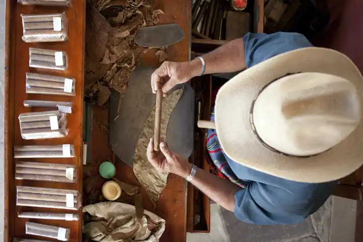 Private Tailor Made Cuba HERO